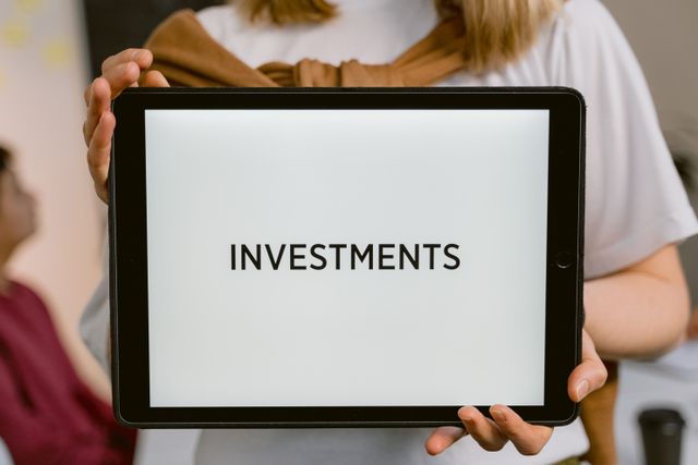 8 Best Investment Options in India – Returns, Risk & Who Each Suits
